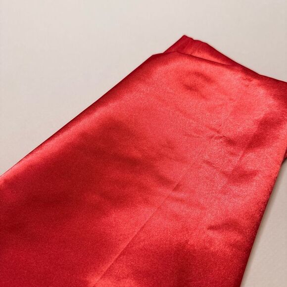 Vibrant Red Headscarf G29 - Picture 4 of 4